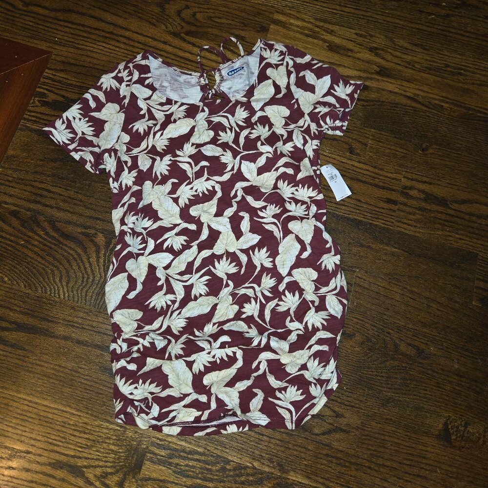 Brand New Old Navy Maternity Short Sleeve Top